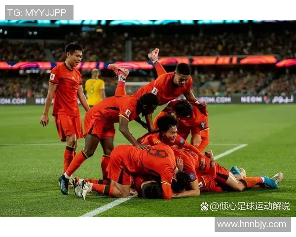 足球球星与普通人生活差异:从职业到日常的多重对比与思考 足球球星与普通人生活差异:从职业到日常的多重对比与思考