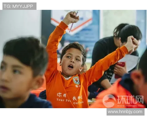 足球球星技术模仿训练:提升个人技能的有效方法与策略 足球球星技术模仿训练:提升个人技能的有效方法与策略