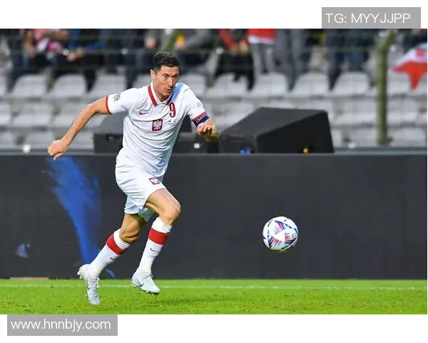 波兰足球球星表现回顾与未来发展前景分析 波兰足球球星表现回顾与未来发展前景分析