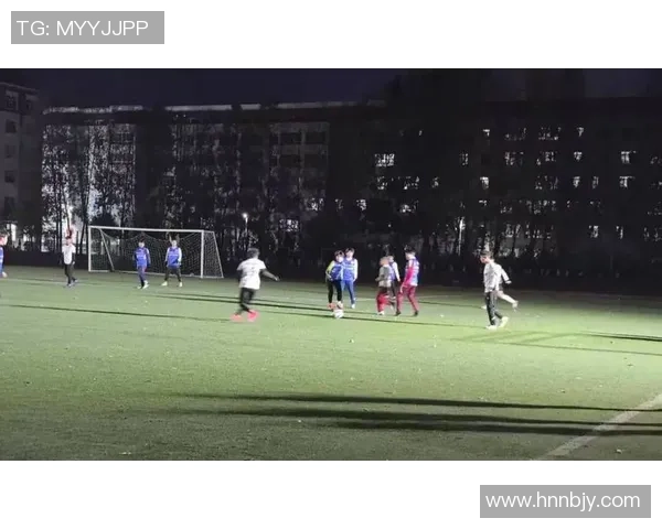 燃爆绿茵的星战旋律震撼登场点燃激情足球盛宴